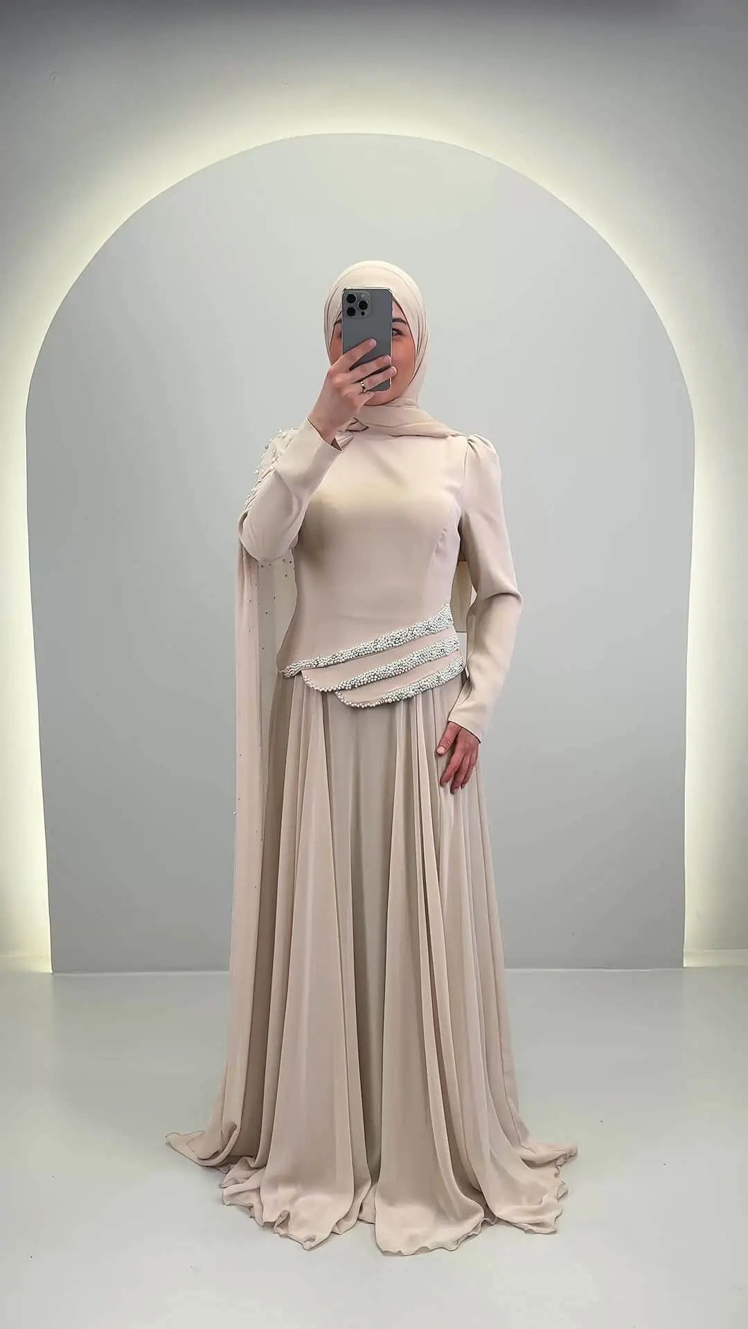 Seyla Abendkleid Beige