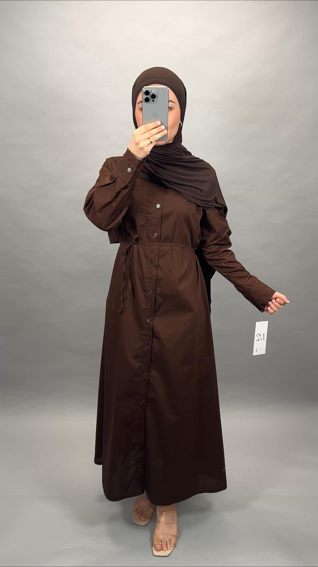 Yena Kleid Braun