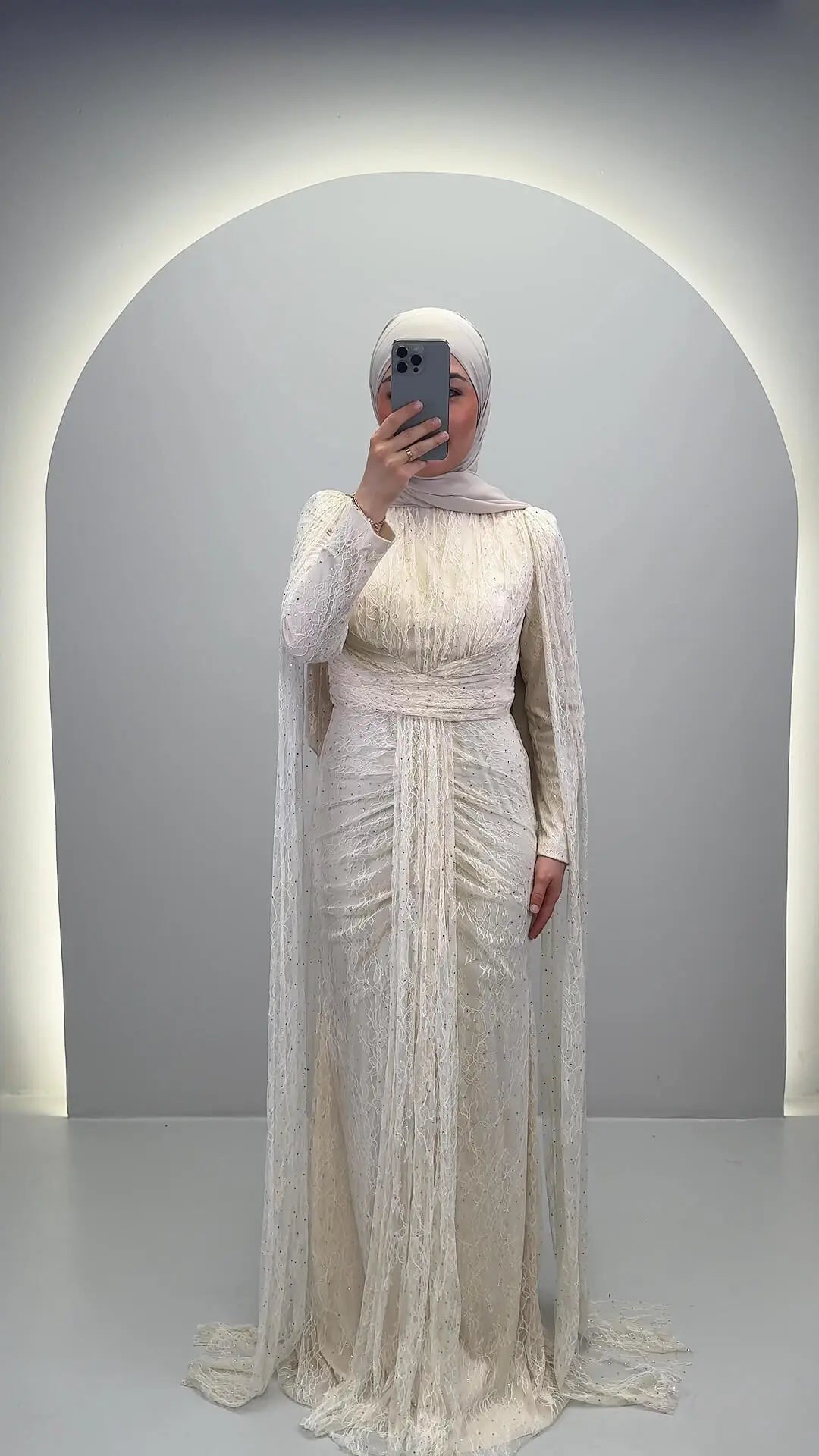 Nirama Evening dress Cream White