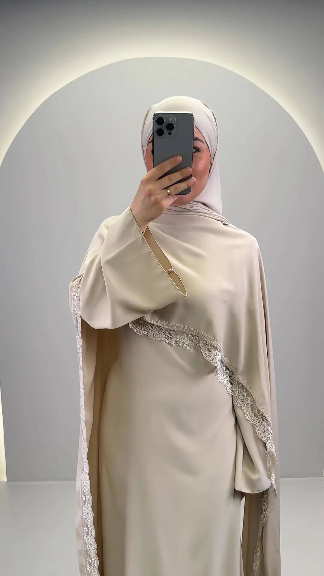 Gizi Abendkleid Beige