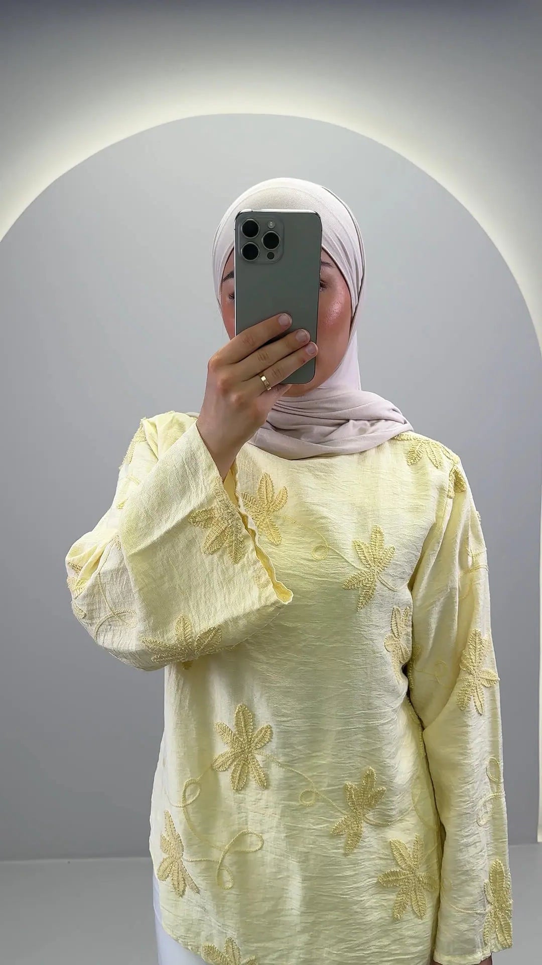 Inaya Üst