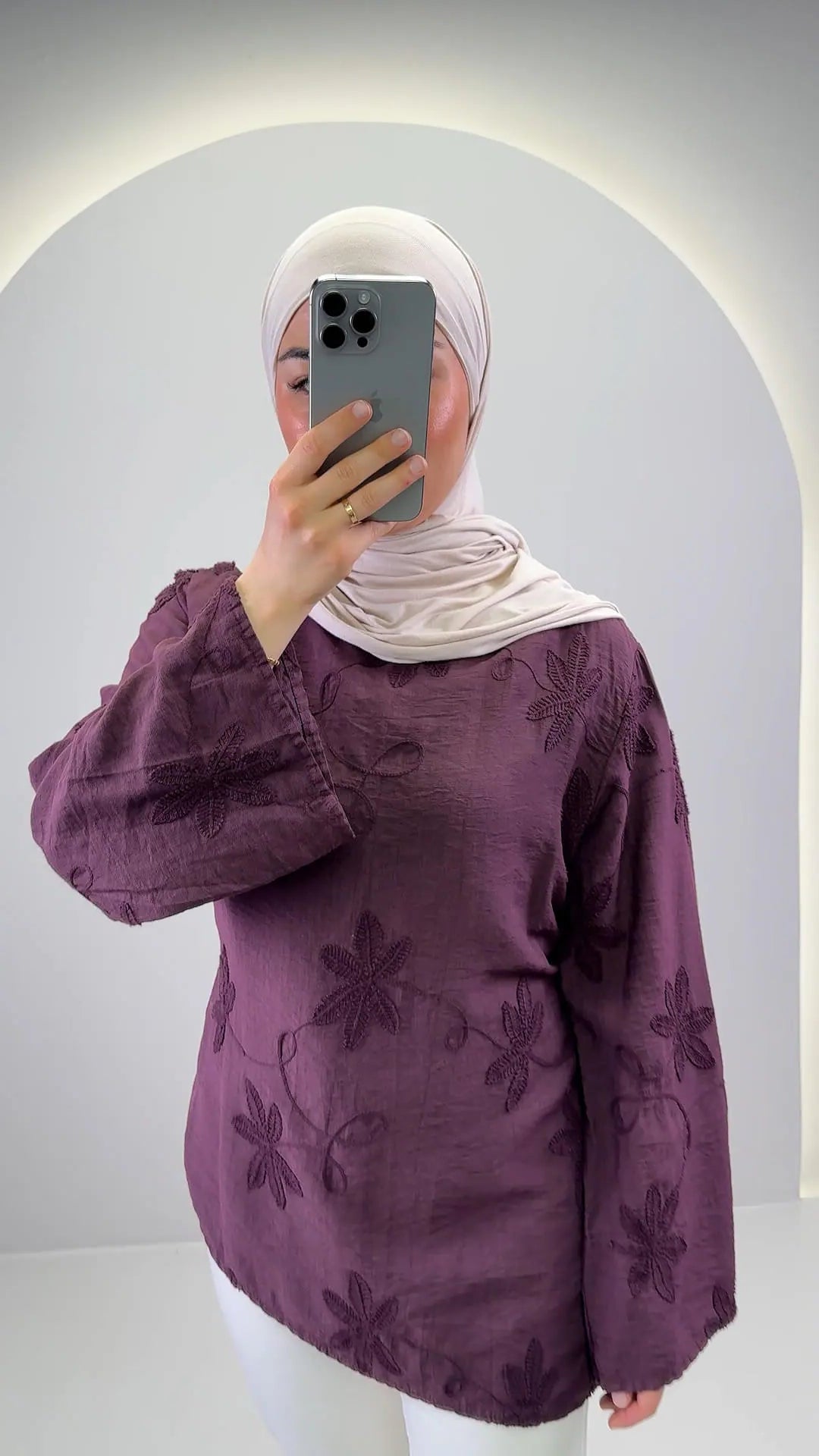 Inaya Üst